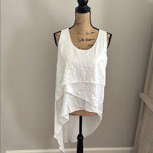 BCBG MAXAZRIA size small Chic White Asymmetrical Women's Tank Top